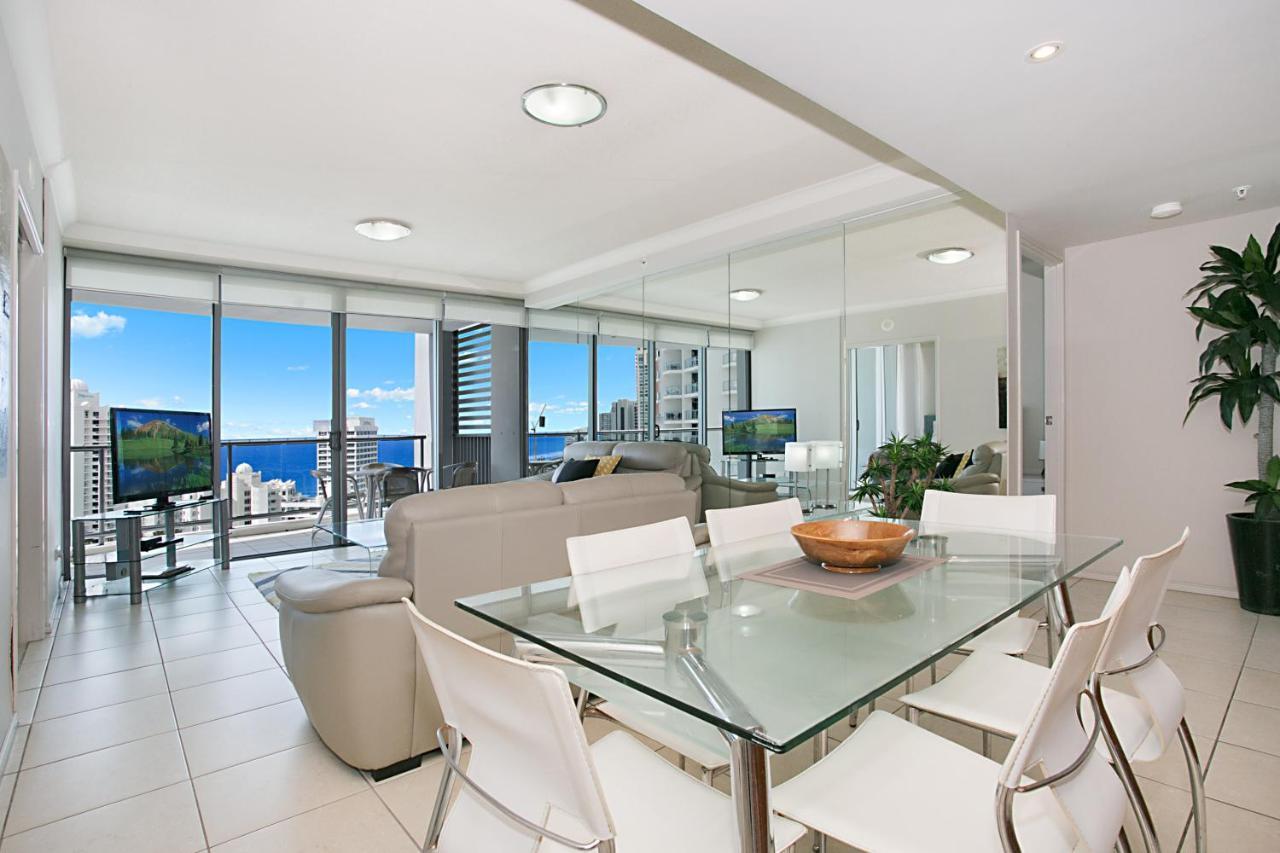 Chevron Renaissance Managed By Gchs Appartement Gold Coast Buitenkant foto
