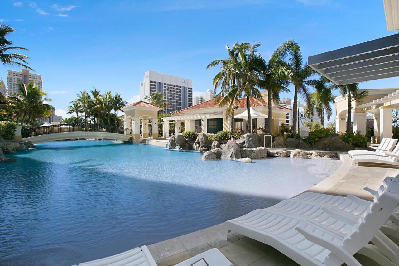 Chevron Renaissance Managed By Gchs Appartement Gold Coast Buitenkant foto