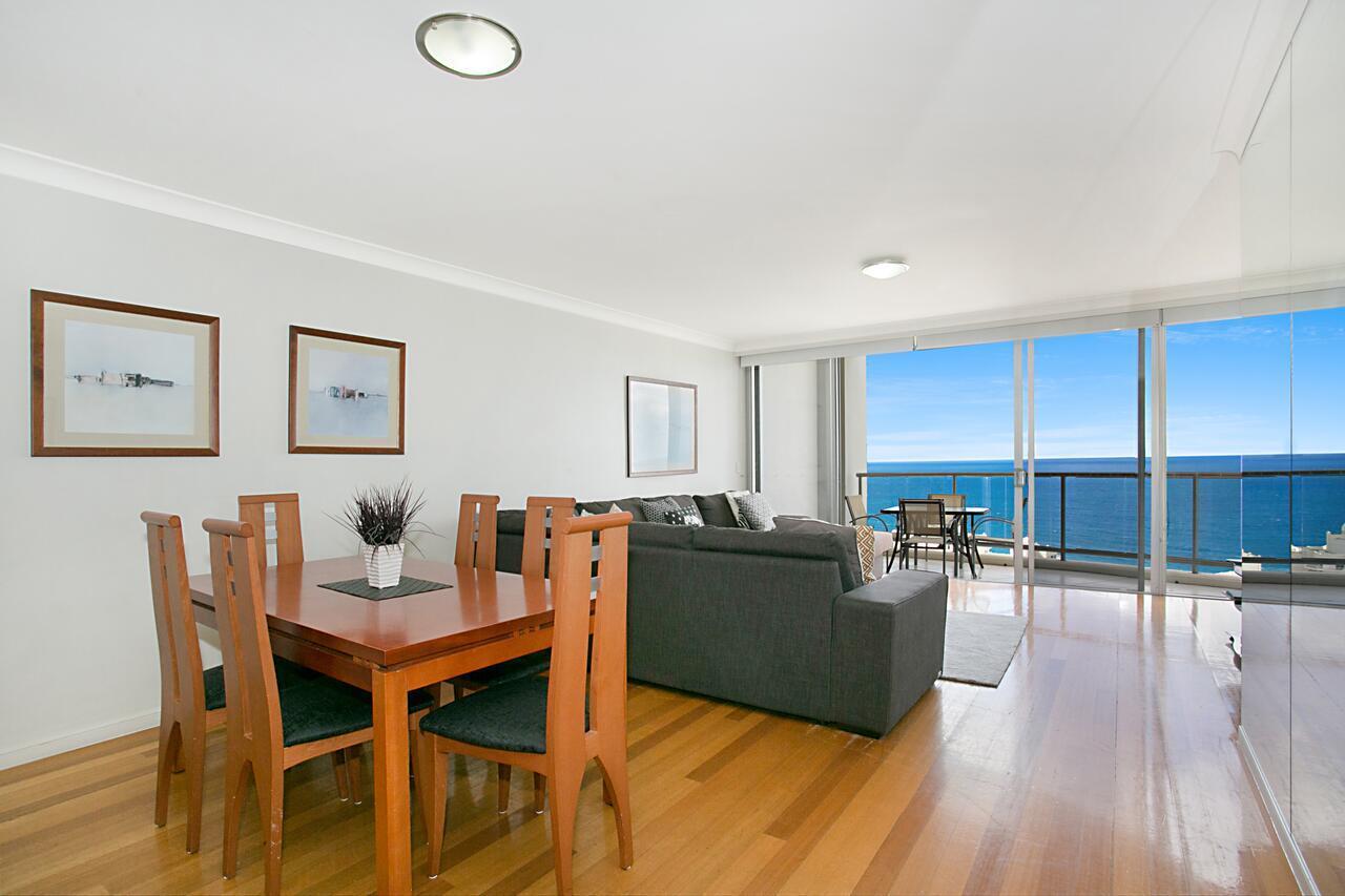 Chevron Renaissance Managed By Gchs Appartement Gold Coast Buitenkant foto